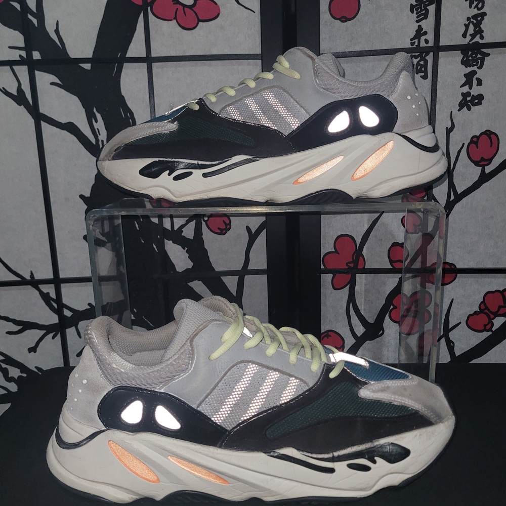 Adidas Yeezy 700 Wave Runner Sneakers